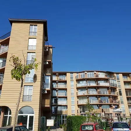 Lovely Studio With Balcony Pool View Slantschew brjag